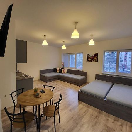 Apartman Nova Bana Exteriör bild